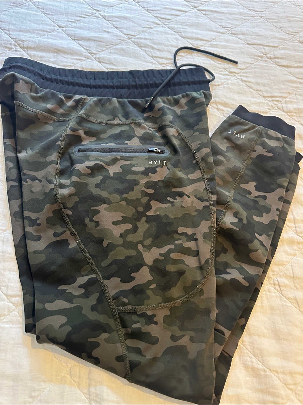 BYLT Basics Men's Camo Joggers - Green/Black
